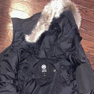 REAL Canada Goose Wyndham Parka